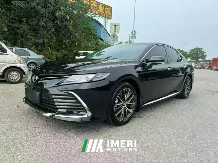 Toyota Camry 2.0G Luxury Edition