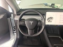 Tesla Model Y Long Range All-Wheel Drive - ფოტო 10