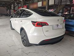 Tesla Model Y Long Range All-Wheel Drive - ფოტო 4