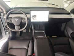 Tesla Model Y Long Range All-Wheel Drive - ფოტო 9
