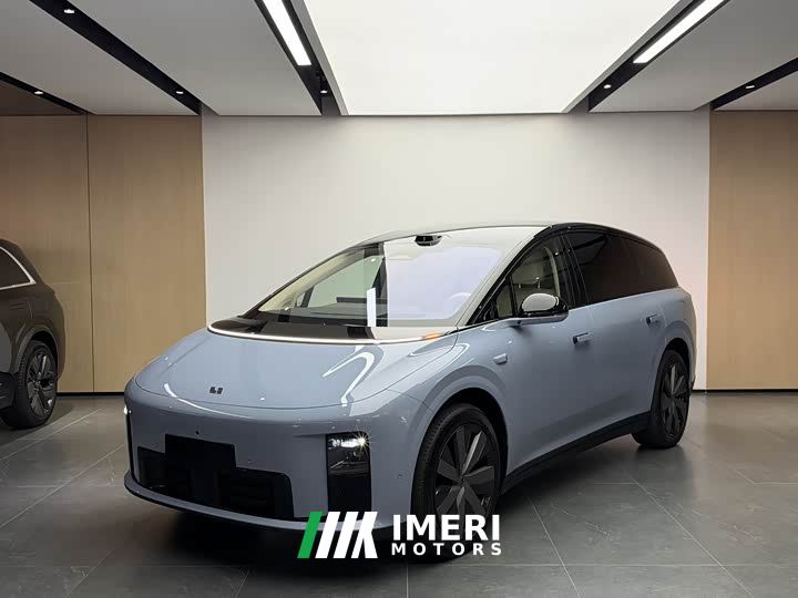 Li Auto i8 Standard Edition