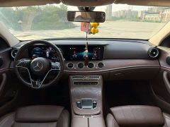Mercedes-Benz E-Class E 260 L - photo 5