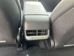 Tesla Model Y Rear-Wheel Drive - ფოტო 5