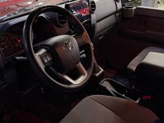 Toyota Land Cruiser (Imported) LC76 4.0L Automatic - фото 5