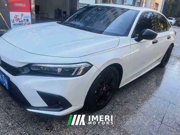 Honda Civic 240TURBO CVT Fuel Dynamic Edition