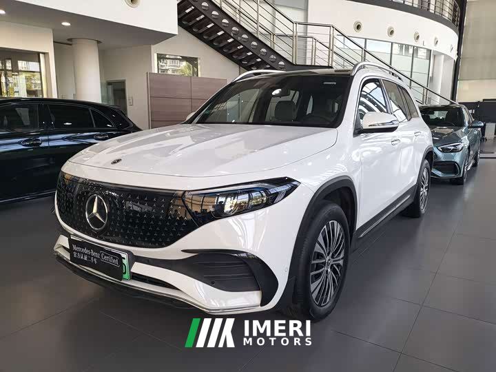 Mercedes-Benz EQB 260