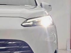 Buick GL8 New Energy Lusang Respect Edition - photo 12