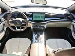 BYD Qin PLUS Glory Edition DM-i 55KM Leading - фото 9