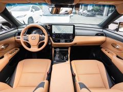 Lexus ES 300h Premium Edition - ფოტო 13
