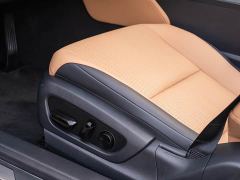 Lexus ES 300h Premium Edition - ფოტო 19