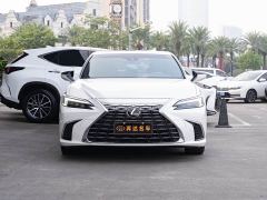 Lexus ES 300h Premium Edition - ფოტო 2