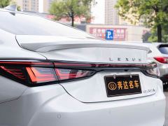 Lexus ES 300h Premium Edition - ფოტო 7