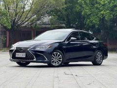 Lexus ES 200 Excellence Edition - ფოტო 4