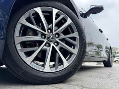 Lexus ES 200 Excellence Edition - ფოტო 5