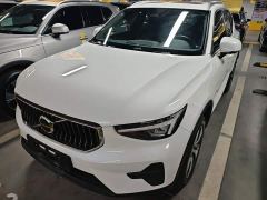 Volvo XC40 B3 Smart Remote Luxury Edition - ფოტო 1