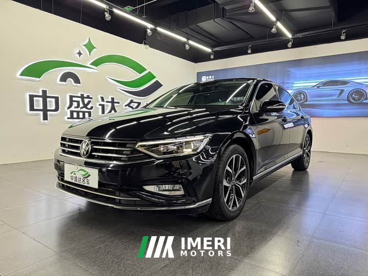Volkswagen Magotan 330TSI DSG Advance