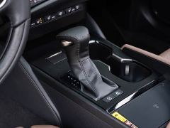 Lexus ES 300h Executive Edition - ფოტო 15