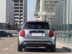 BMW MINI 1.5T COOPER Artist - ფოტო 16