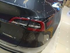 Tesla Model Y Rear-Wheel Drive - ფოტო 7
