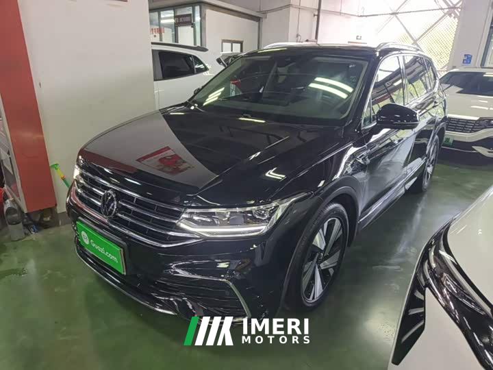 Volkswagen Tiguan L Facelift 330TSI Automatic FWD R-Line Comfort Edition