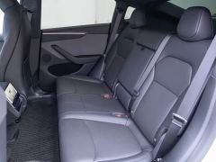 Tesla Model Y Rear-Wheel Drive - ფოტო 12