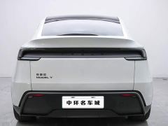 Tesla Model Y Rear-Wheel Drive - ფოტო 14