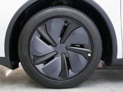 Tesla Model Y Rear-Wheel Drive - ფოტო 5