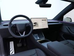 Tesla Model Y Rear-Wheel Drive - ფოტო 7
