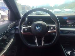 BMW i5 eDrive 35L Premium M Sport Package - ფოტო 14