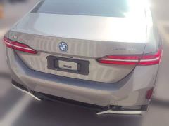 BMW i5 eDrive 35L Premium M Sport Package - ფოტო 7