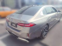 BMW i5 eDrive 35L Premium M Sport Package - ფოტო 9