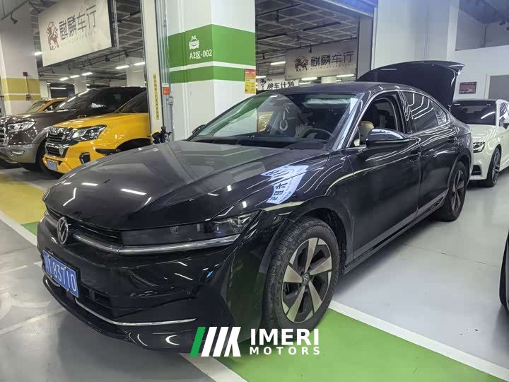 Volkswagen Magotan 380TSI DSG Prestige