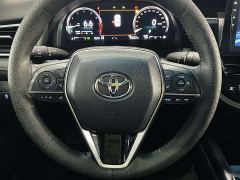 Toyota Camry 2.5G Luxury - ფოტო 9