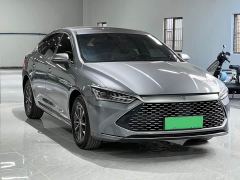 BYD Qin PLUS Glory Edition DM-i 55KM Leading - фото 3