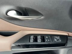 Lexus ES 200 Excellence Edition - ფოტო 15