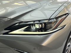 Lexus ES 200 Excellence Edition - ფოტო 20