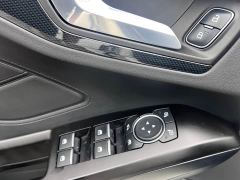 Ford Focus Sedan EcoBoost 180 Automatic ST Line - photo 10