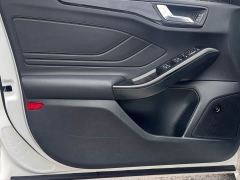 Ford Focus Sedan EcoBoost 180 Automatic ST Line - photo 8