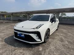 Lynk & Co 03 1.5T DCT Pro - ფოტო 1