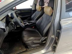 Roewe MG i5 1.5L CVT Diamond Edition - ფოტო 14