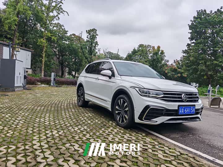 Volkswagen Tiguan L 330TSI Automatic FWD R-Line Comfort Edition