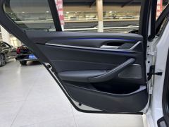 BMW 5 Series (Imported) 530i M Sport Package - ფოტო 10