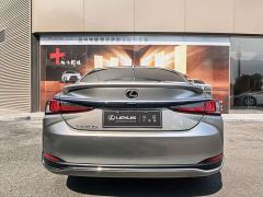 Lexus ES 200 Premium Edition - фото 6