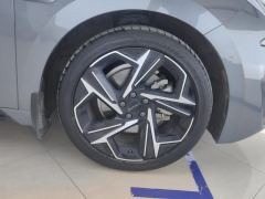 Lynk & Co 07 EM-P 1.5T 126km Long Range Ultra - фото 6