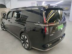 Volvo EM90 Ultra Six-Seater - фото 4