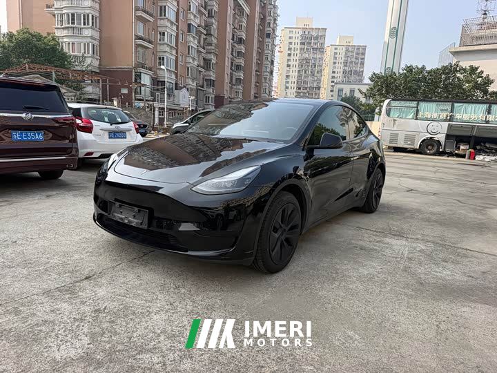 Tesla Model Y Rear-Wheel Drive - car from China