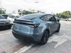 Tesla Model Y Rear-Wheel Drive - photo 9