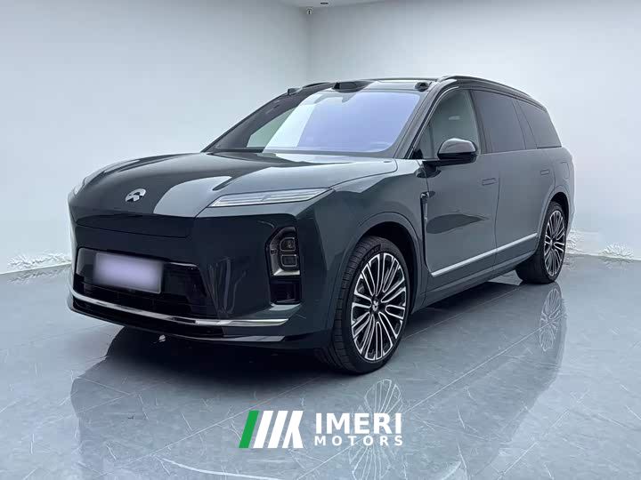 NIO ES8 Six-Seat Executive Signature Edition
