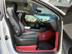 Tesla Model Y Rear-Wheel Drive - ფოტო 7