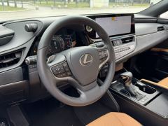 Lexus ES 200 Excellence Edition - фото 13